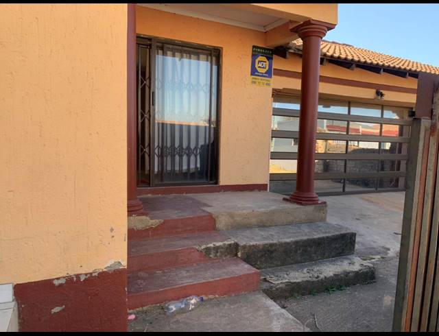 3 BEDROOM HOUSE FOR SALE IN BERGSIG